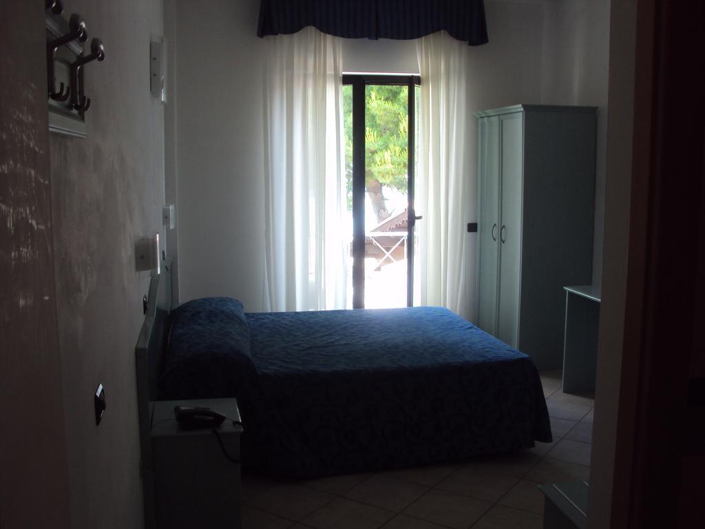 Hotel Piccolo Paradiso Di Rodi Garganico Εξωτερικό φωτογραφία