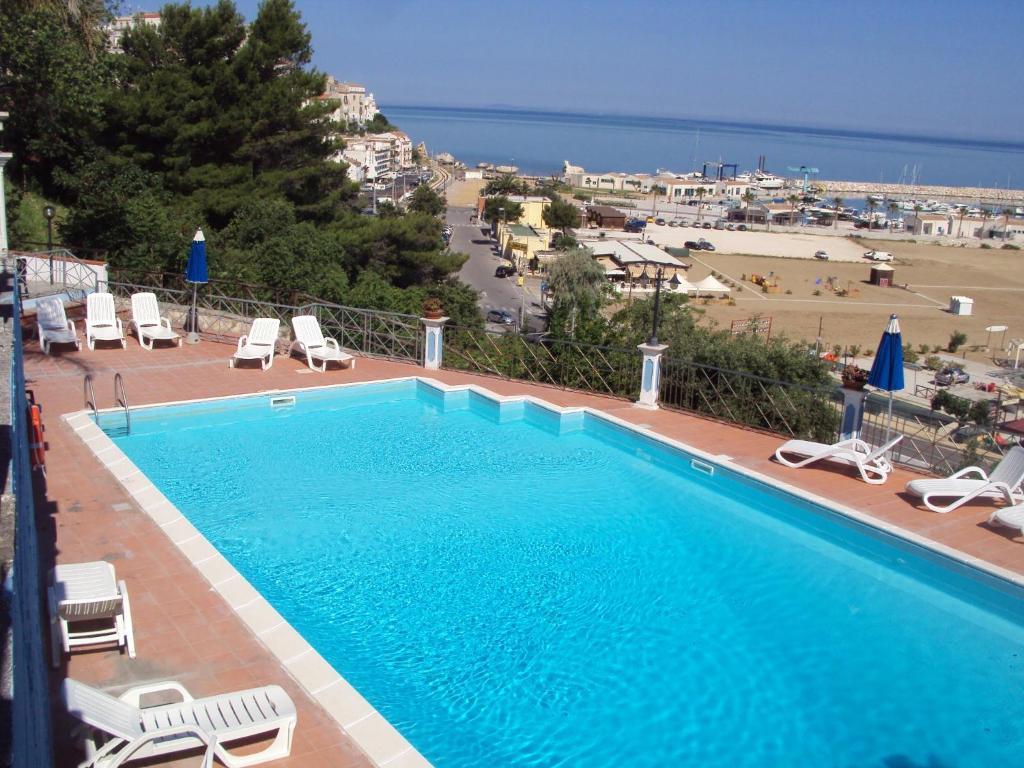 Hotel Piccolo Paradiso Di Rodi Garganico Εξωτερικό φωτογραφία