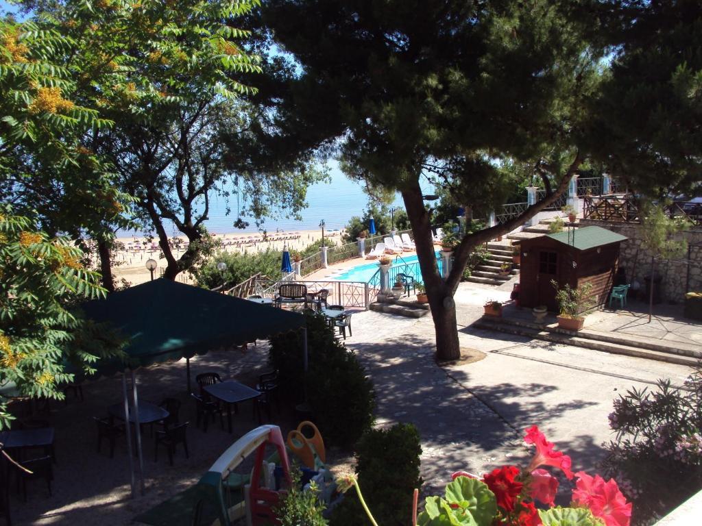 Hotel Piccolo Paradiso Di Rodi Garganico Εξωτερικό φωτογραφία