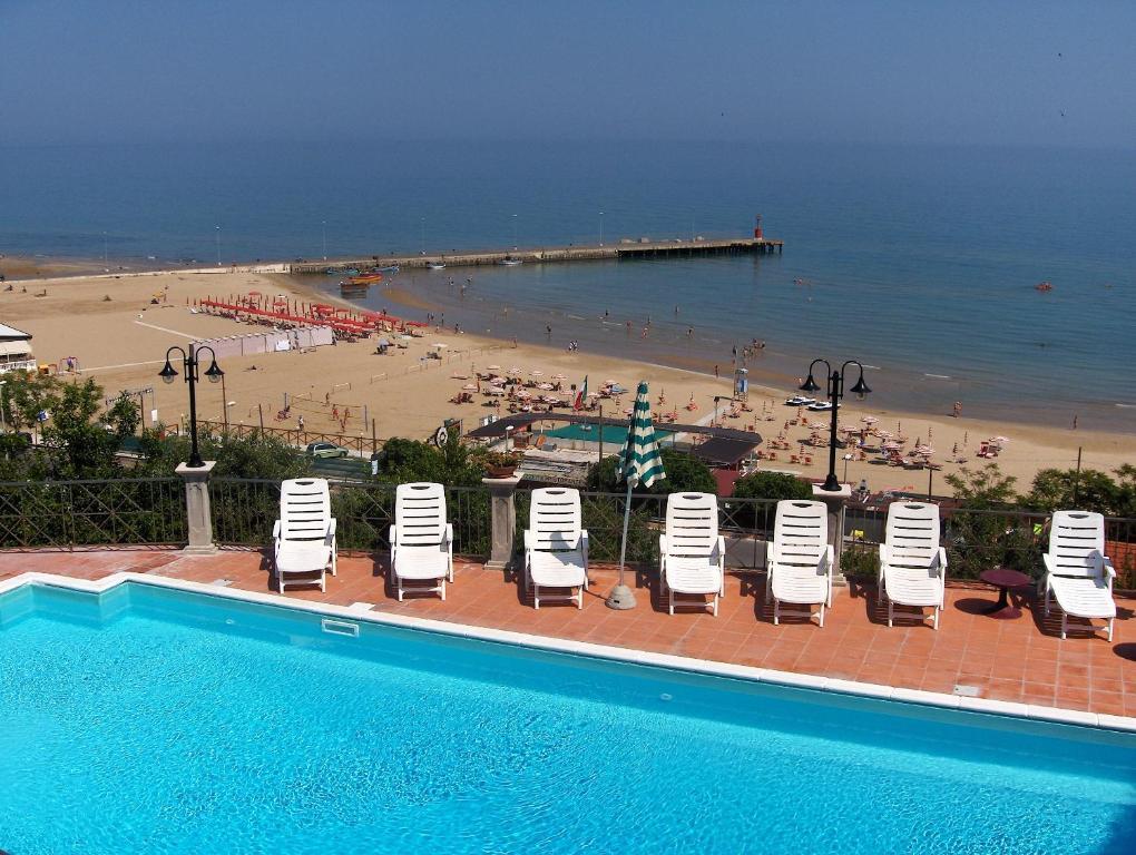 Hotel Piccolo Paradiso Di Rodi Garganico Εξωτερικό φωτογραφία